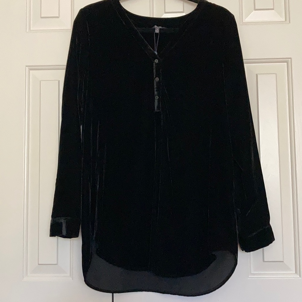 Black velvet NYDJ tunic! New with tag!